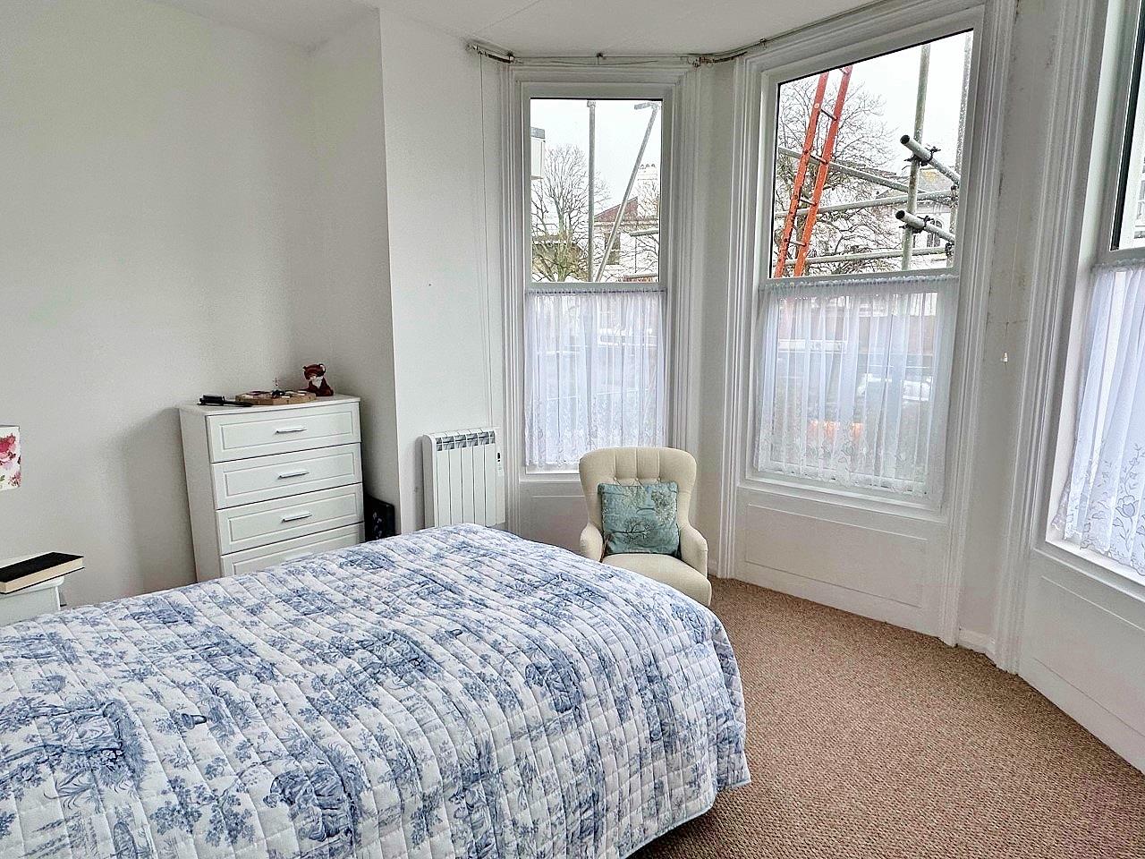 For Sale Flat in Trinity Trees, Eastbourne